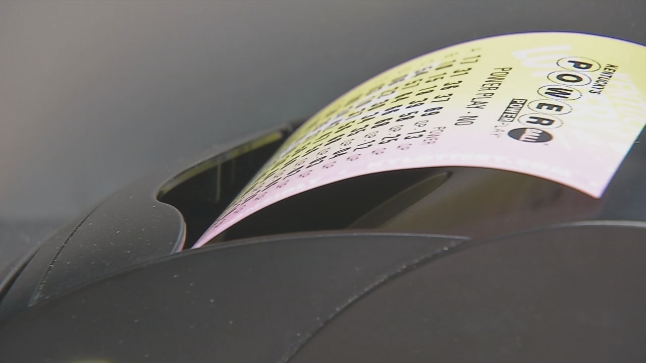 2 winning Powerball tickets worth $200,000 sold at 2 Kentucky Kroger locations